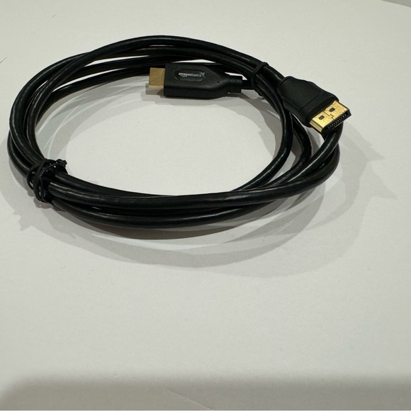 Amazon Basics HDMI to DisplayPort (DP) cable - Picture 2 of 5